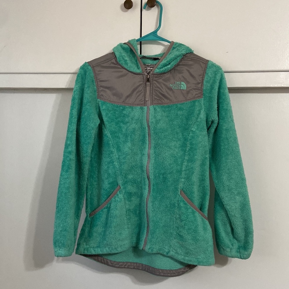 North face sweater